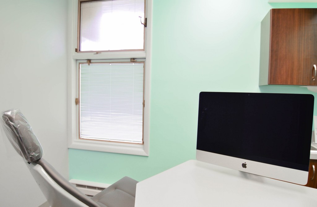 Interior photo: Bright & relaxing orthodontic treatment room & patient chair in Somerset NJ