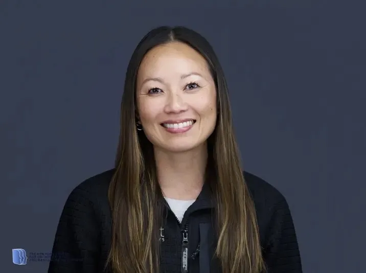 Stephanie Shinmachi Profile pictures